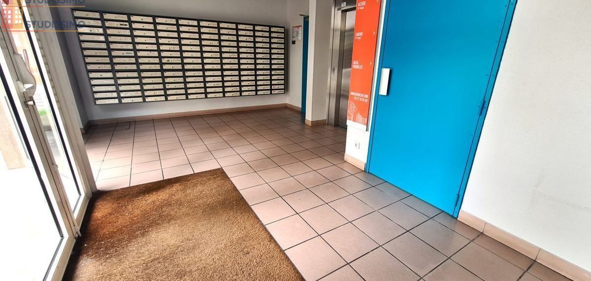 Studio meublé 19m² Saint-Étienne - Meublé, lumineux - Photo 1