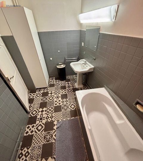 Studio meublé 30m² Saint-Étienne centre - Proche tram, idéal étudiant - Photo 2