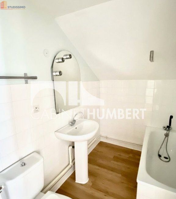 Studio 34m² Saint-Étienne - Meublé, dernier étage - Photo 2