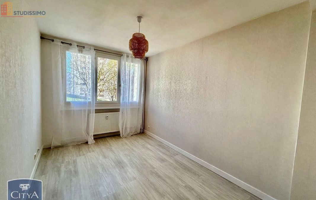 Studio 32m² Saint-Étienne 42100 - Photo 4