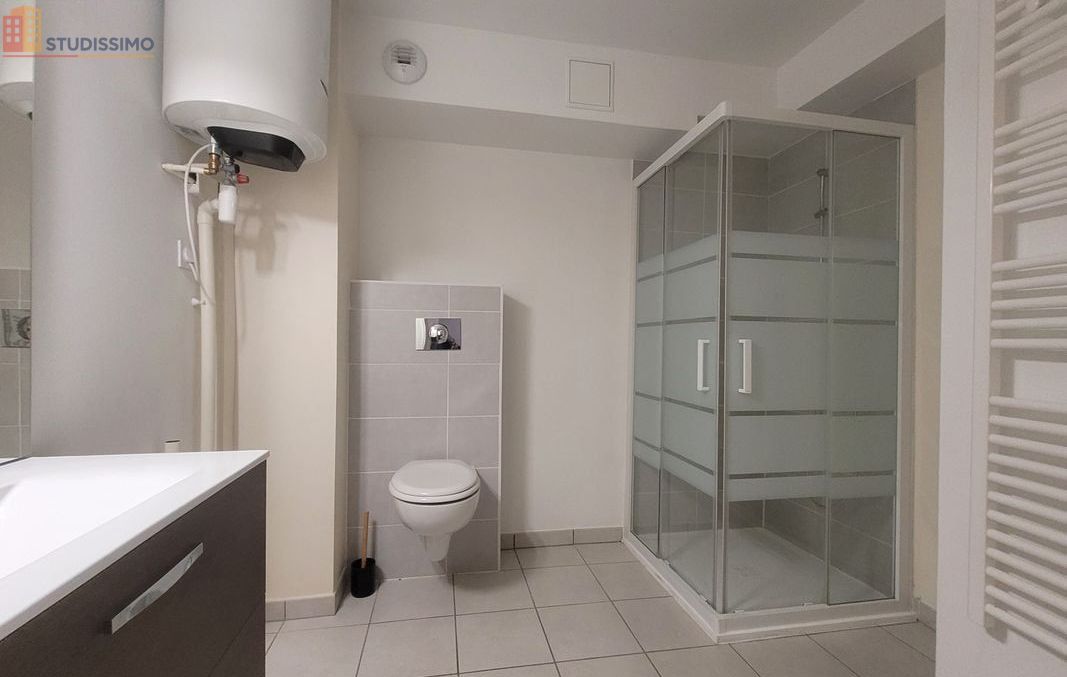 Studio 28m² Saint-Étienne 42000 - Balcon, garage - Photo 1