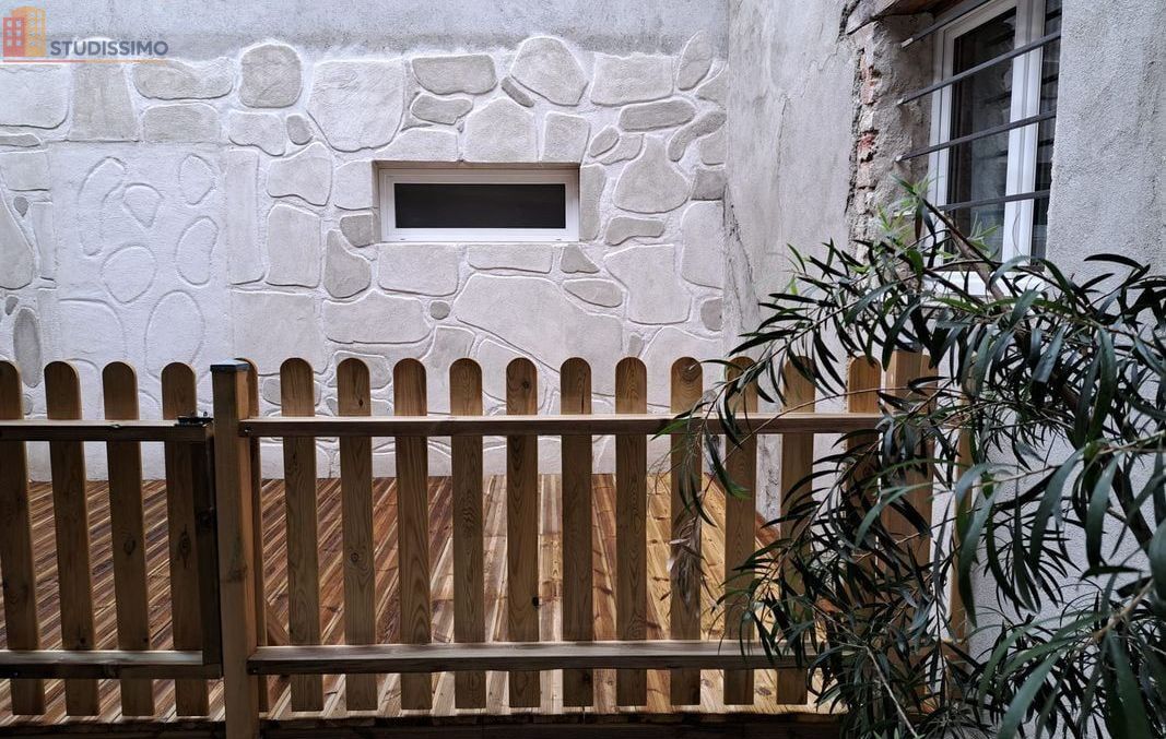 Studio meublé 25m² Montbrison - Terrasse privative, centre-ville - Photo 3