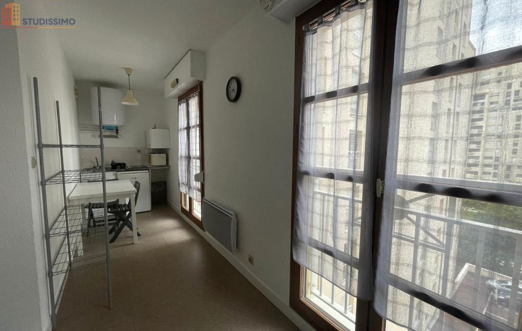 Studio 20m² Saint-Étienne centre - Meublé, 5e étage - Photo 1