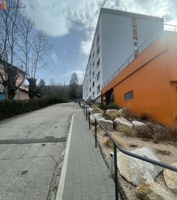 Studio 28m² Saint-Étienne 42100 - Meublé, lumineux - Photo 7