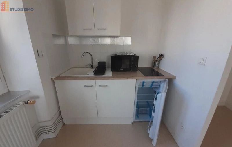 Studio meublé 25m² Sainte-Sigolène - Plein centre, lumineux - Photo 2