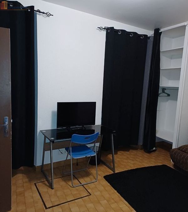 Studio meublé 21m² Brioude centre - Calme, proche commerces - Photo 10