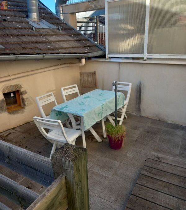 Studio 41m² Yssingeaux - Meublé, dernier étage - Photo 3
