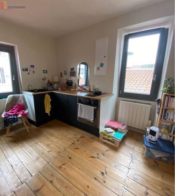 Studio meublé 20m² Le Puy-en-Velay - Hyper centre, dernier étage - Photo 6