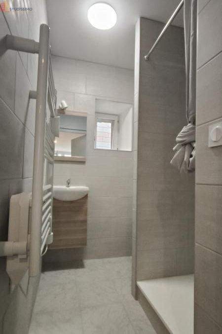Studio 24m² Le Puy-en-Velay - 3e étage, DPE D - Photo 24