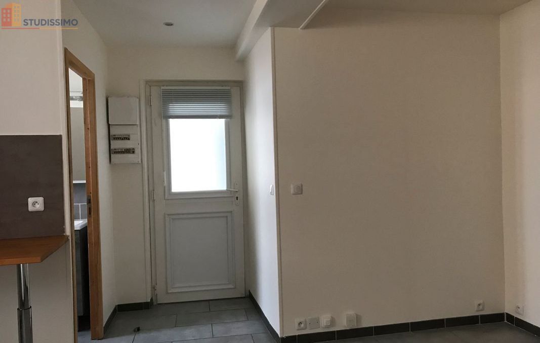 Studio 20m² Corbeilles 45490 - Photo 2