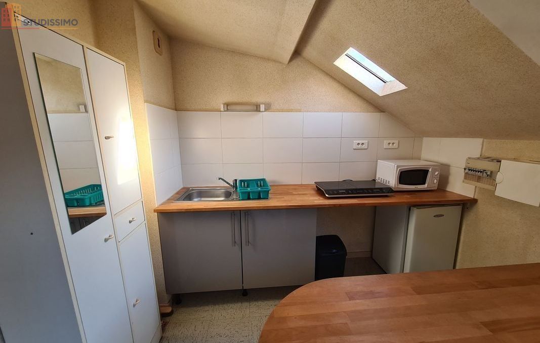 Studio meublé 21m² Pornic centre - Proche port, lumineux - Photo 2