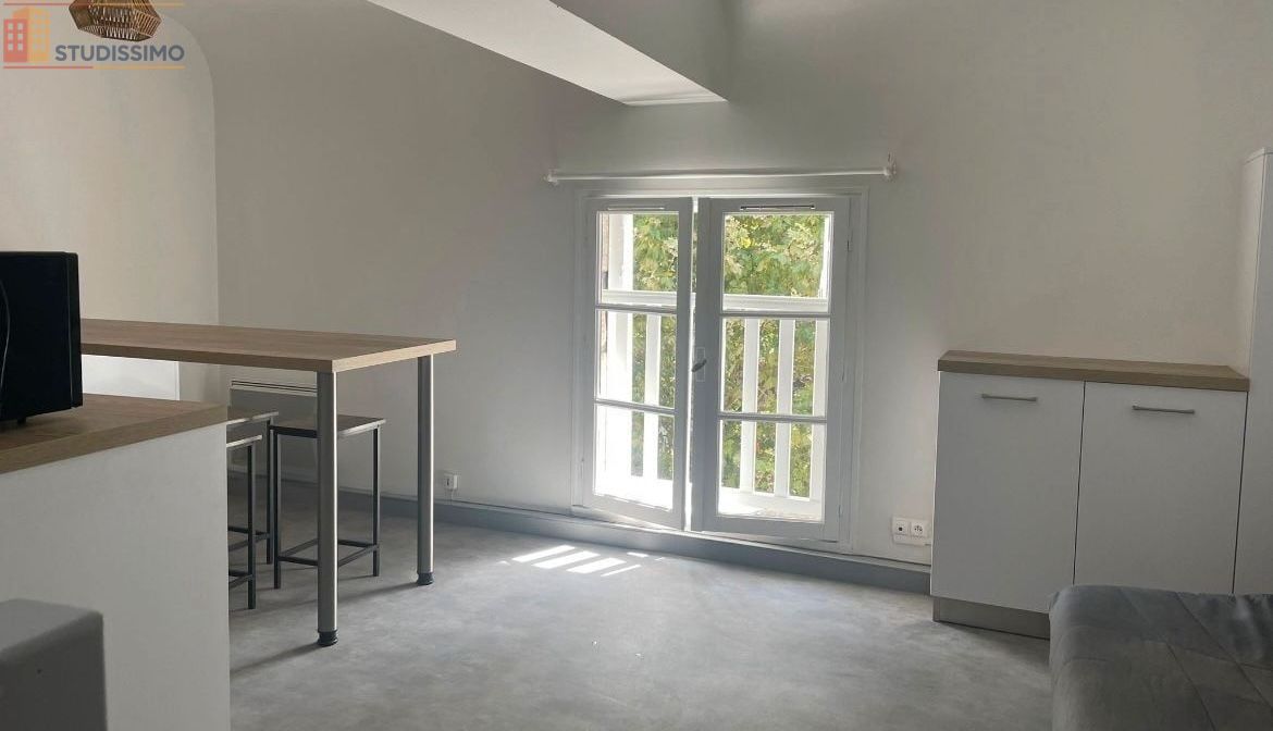 Studio meublé 21m² Figeac - Lumineux, meublé - Photo 1