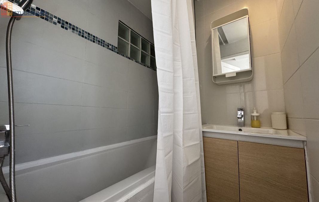 Studio meublé 26m² Orléans centre - Meublé, lumineux - Photo 2