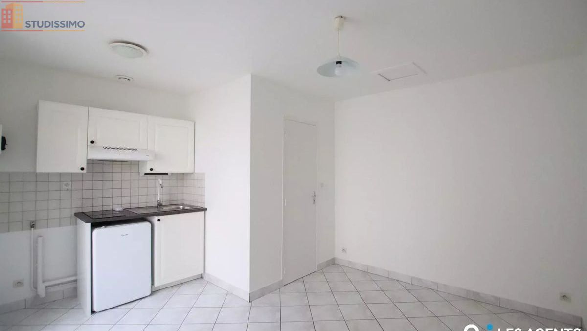 Studio 16m² Fleury-les-Aubrais - sans caractéristique - Photo 9