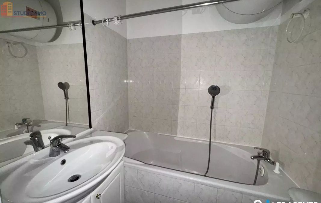 Studio 16m² Fleury-les-Aubrais - sans caractéristique - Photo 1
