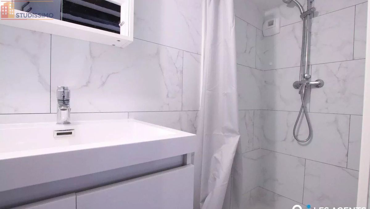 Studio 29m² Orléans 45000 - 2e étage, DPE C - Photo 1