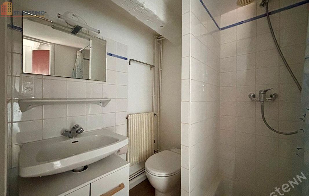 Studio meublé 12m² Agen centre - Calme, dernier étage - Photo 1