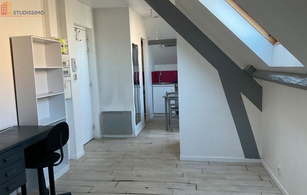 Studio meublé 17m² Nantes 44300 - Calme, 3e étage - Photo 2