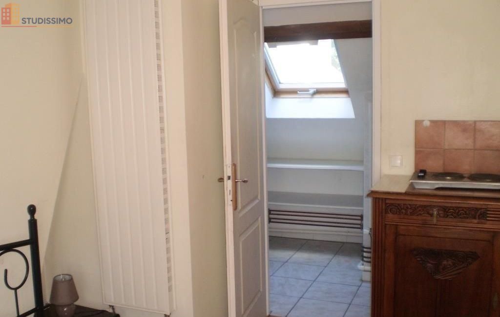 Studio meublé 20m² Saint-Denis-en-Val - Meublé, étudiant - Photo 1