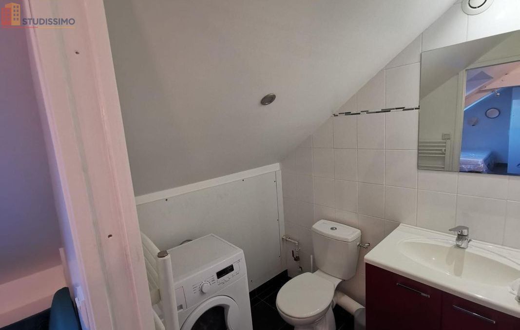 Studio meublé 13m² Nantes 44100 - Meublé, dernier étage - Photo 11