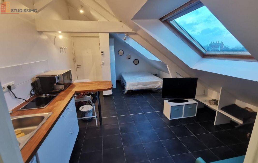 Studio meublé 13m² Nantes 44100 - Meublé, dernier étage - Photo 5