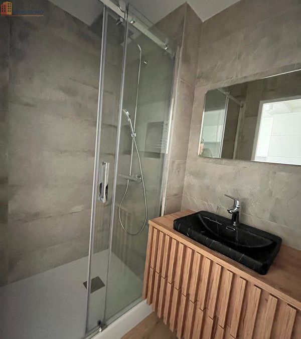 Studio meublé 16m² Nantes centre - Hyper centre, calme - Photo 28