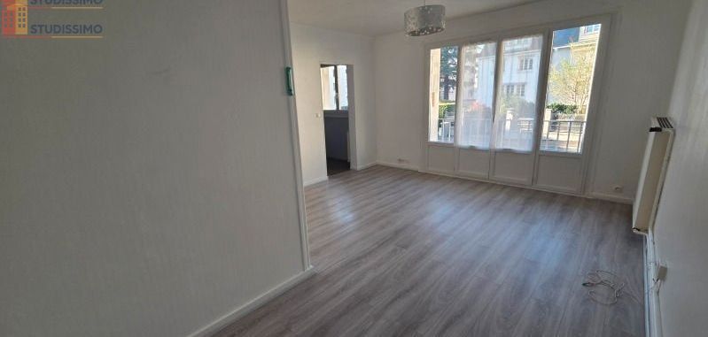 Studio 27m² Orléans - (aucune caractéristique) - Photo 2