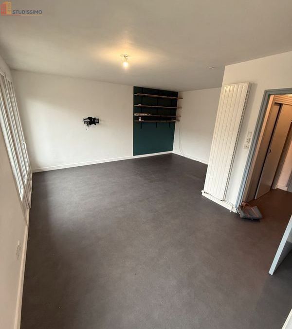 Studio 37m² Nantes centre - Balcon, parking et cave - Photo 17
