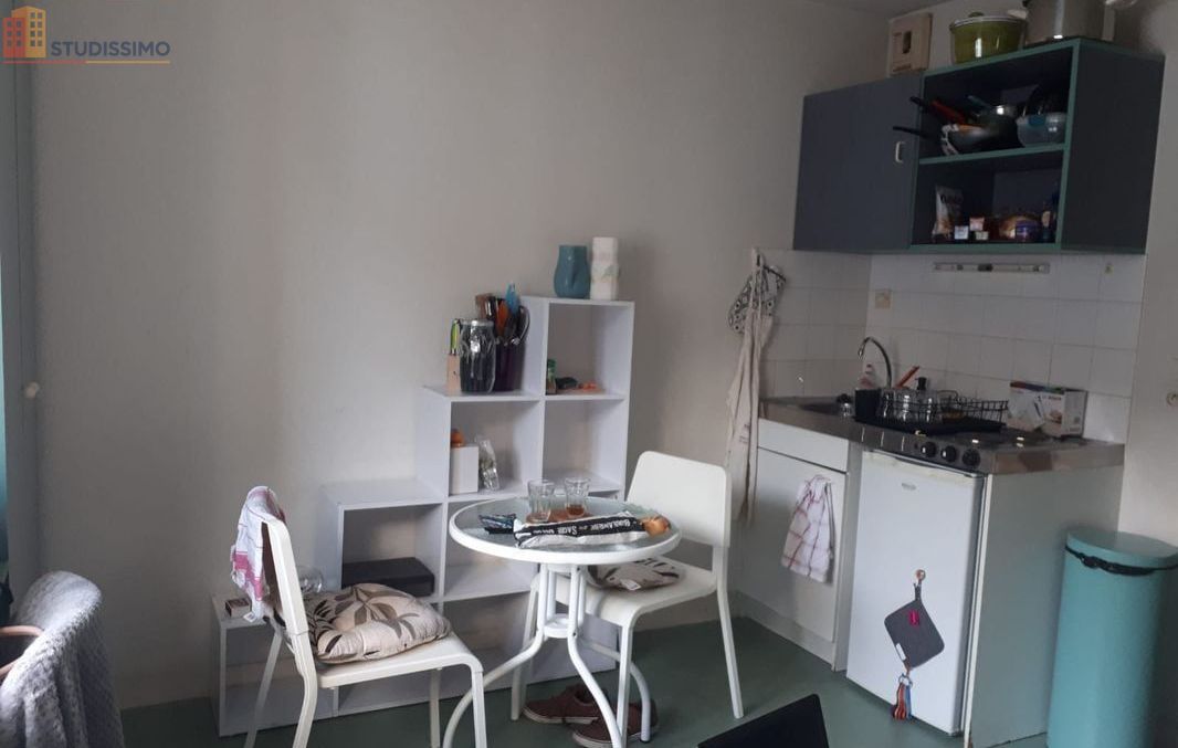 Studio 20m² Nantes centre - 3e étage, lumineux - Photo 13