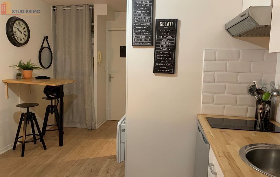 Studio meublé 17m² Nantes centre - Lumineux, proche Cité des Congrès - Photo 2