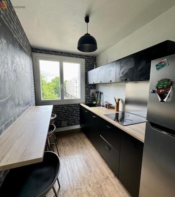 Studio meublé 10m² Nantes 44100 - Calme, étage 3 - Photo 2