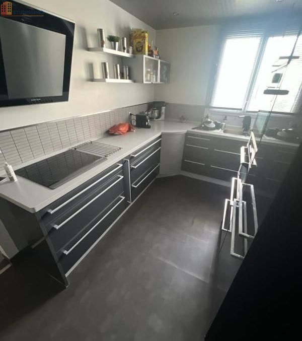 Studio meublé 12m² Orléans 45100 - Meublé, DPE B - Photo 1
