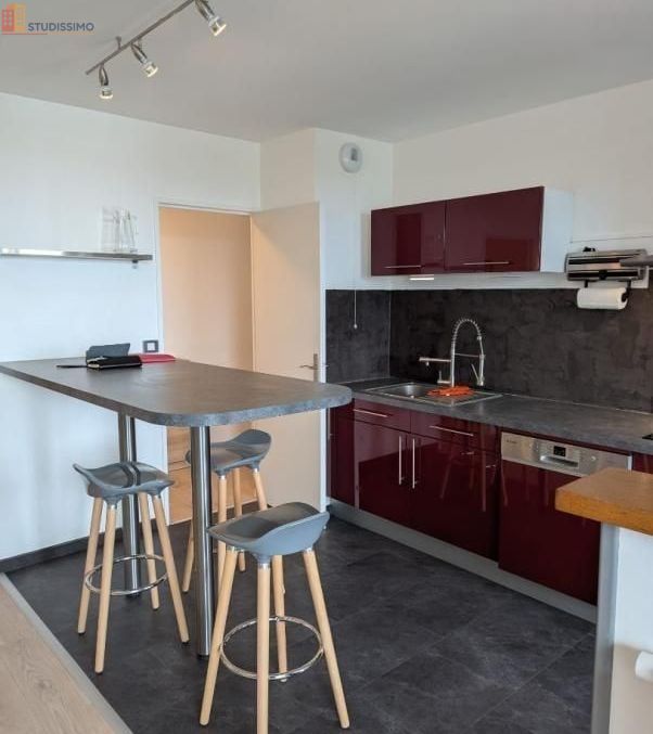 Studio meublé 9m² Orléans 45100 - Lumineux, 6e étage - Photo 5