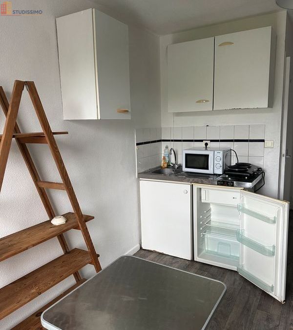 Studio meublé 16m² Nantes centre - Lumineux, étage élevé - Photo 6