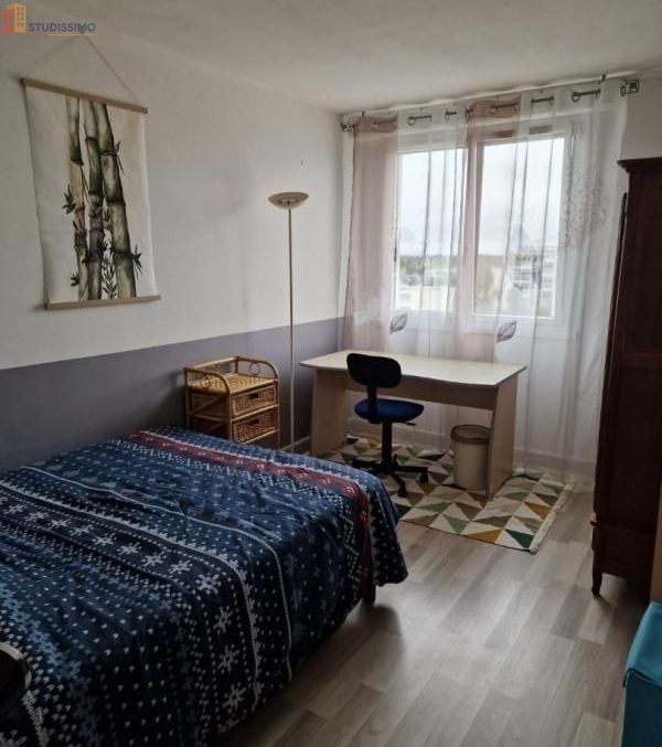 Studio meublé 12m² Orléans 45100 - Vue, dernier étage - Photo 1