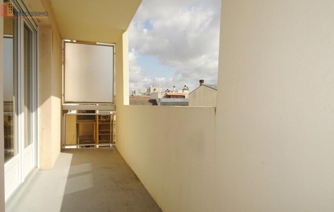 Studio meublé 41m² Orléans centre - Lumineux, dernier étage - Photo 4