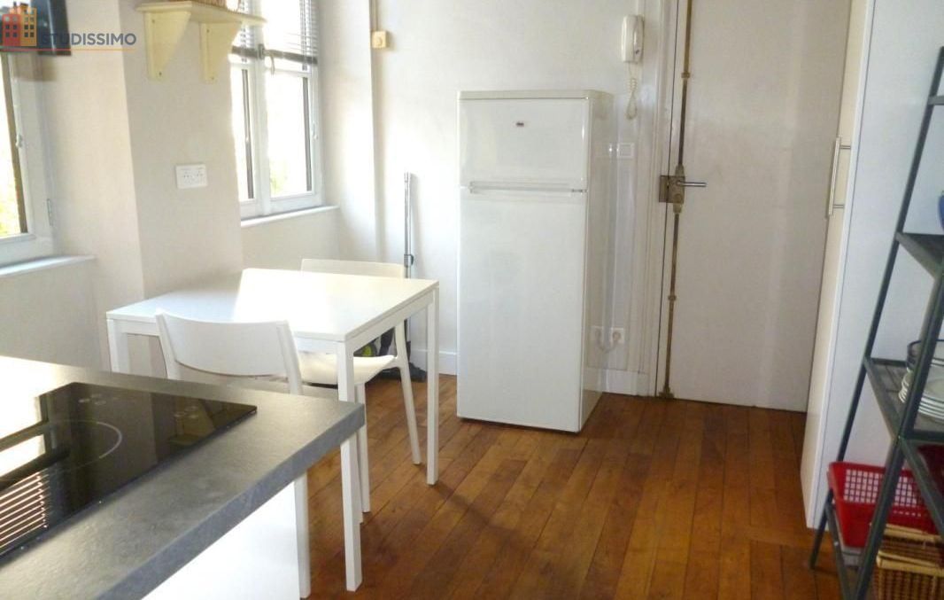 Studio 33m² Orléans - Meublé, faible performance énergétique - Photo 12