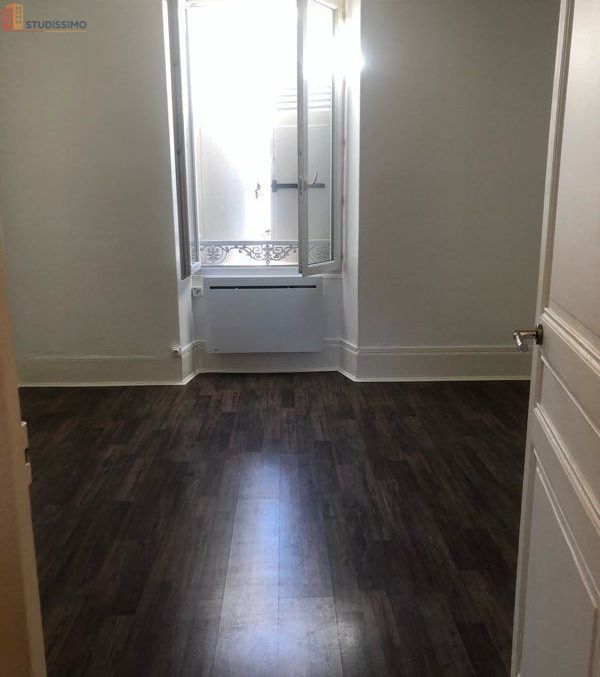 Studio 30m² Le Malesherbois - Grand, au calme - Photo 1