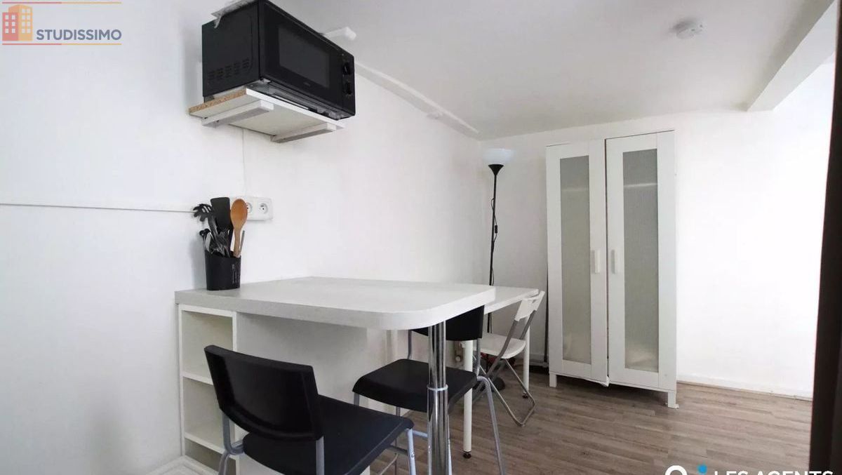 Studio meublé 18m² Orléans - Meublé, 1er étage - Photo 6