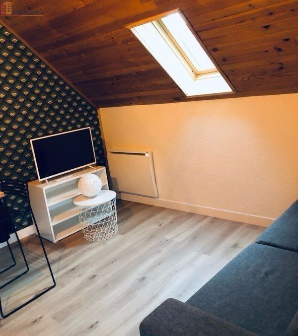 Studio 17m² Saint-Chély-d'Apcher - Meublé, centre-ville - Photo 2
