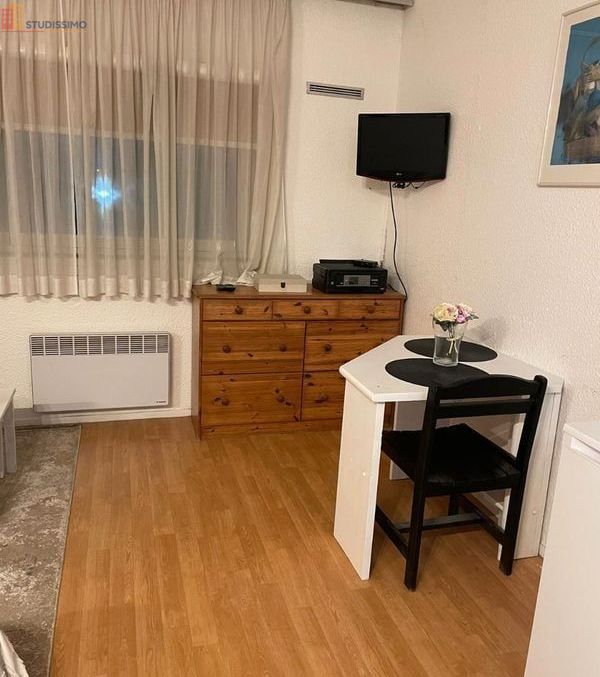 Studio meublé 22m² Carquefou - Bien situé, dernier étage - Photo 2