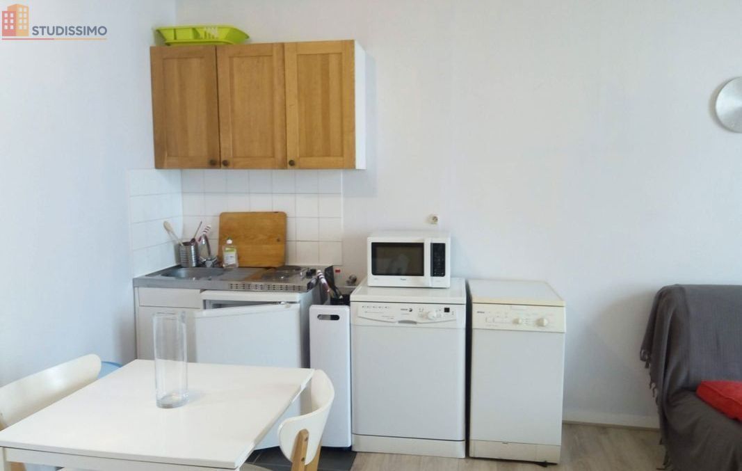 Studio meublé 26m² Nantes centre - Lumineux - Photo 6