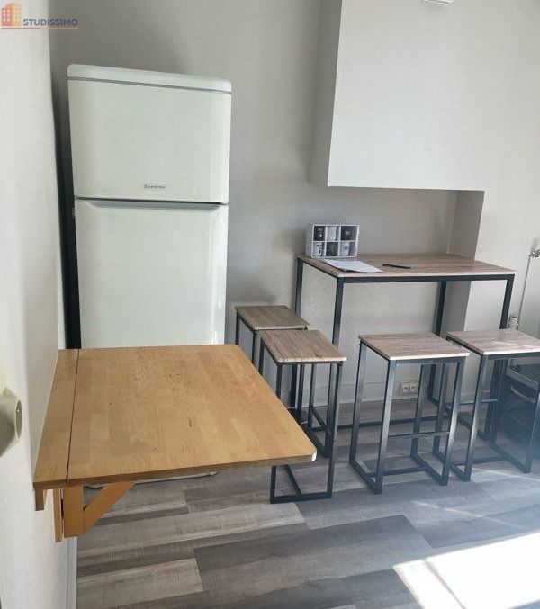 Studio 38m² Nantes centre - Meublé, rue Paul Bellamy - Photo 3