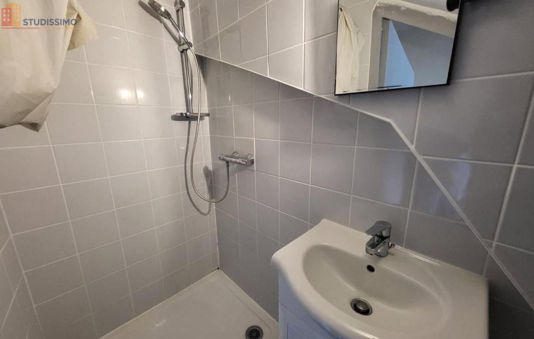 Studio meublé 13m² Angers 49100 - Meublé, 2e étage - Photo 1