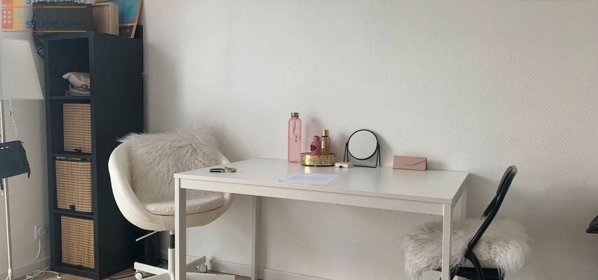Studio meublé 19m² Angers 49000 - Meublé, DPE D - Photo 2