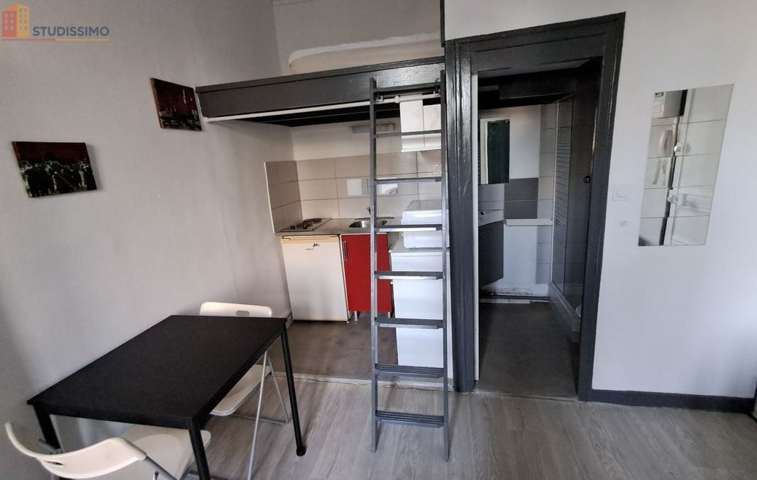 Studio meublé 15m² Nantes centre - Meublé, quartier Saint Donatien - Photo 2