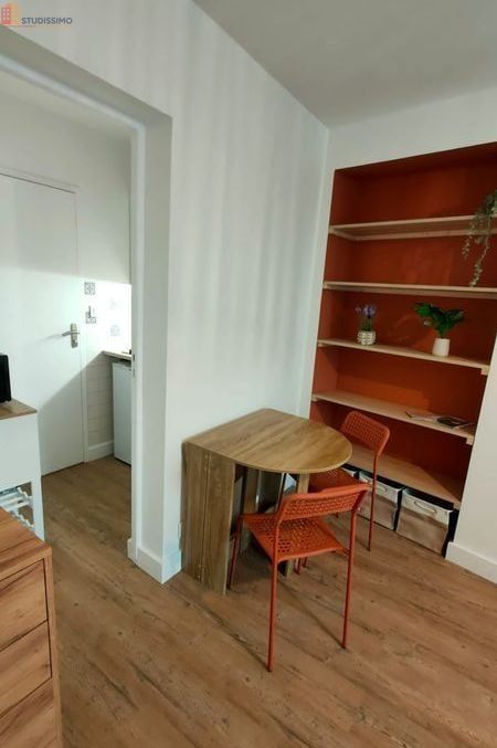 Studio meublé 18m² Nantes centre - Calme, proche commerces - Photo 9