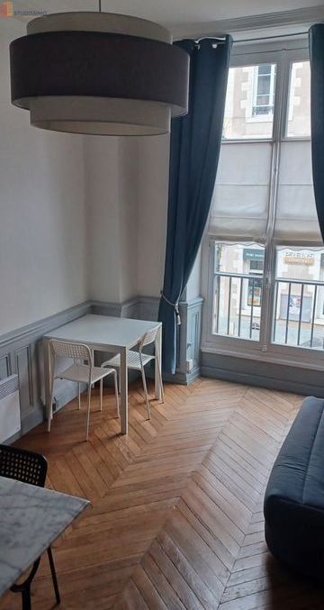 Studio meublé 20m² Orléans centre - Plein centre, charmant - Photo 3