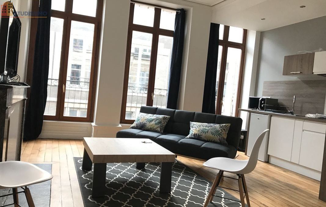 Studio meublé 30m² Orléans centre - Charmant, hyper centre - Photo 6