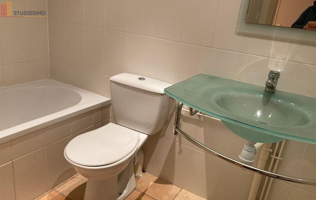 Studio meublé 27m² Saint-Denis-en-Val - Standing, lumineux - Photo 2